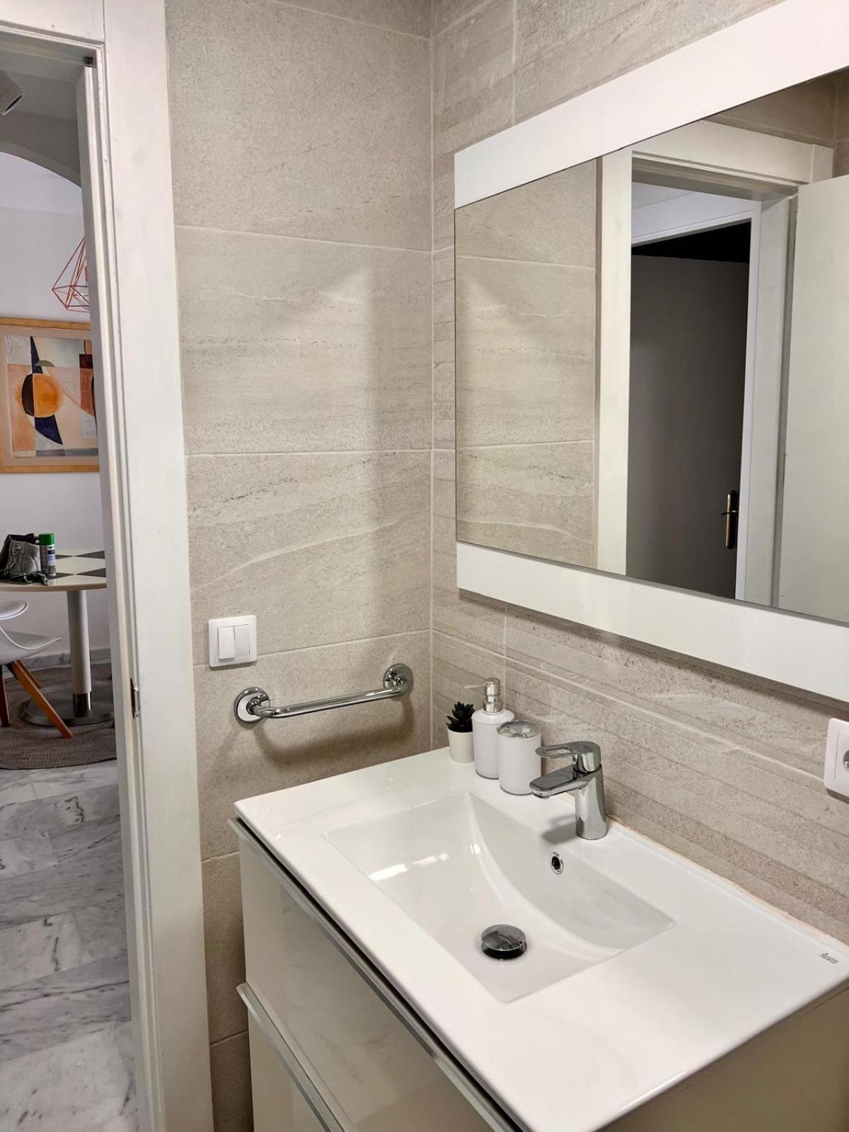 Apartment Sea Breeze - Apartamento Brisas Del Mar Benalmádena Exteriör bild